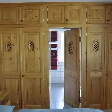 Apartment Weinstrasse *