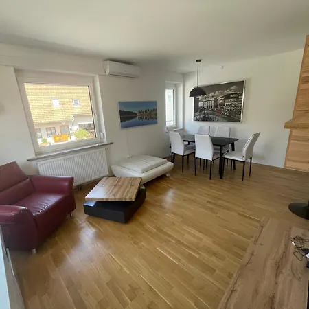 Weinstrasse Apartment