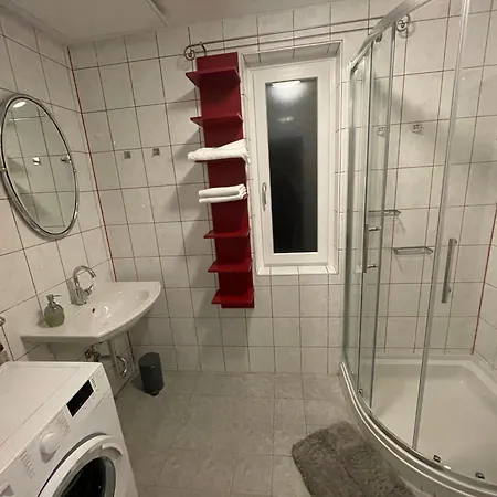 Weinstrasse Apartment *